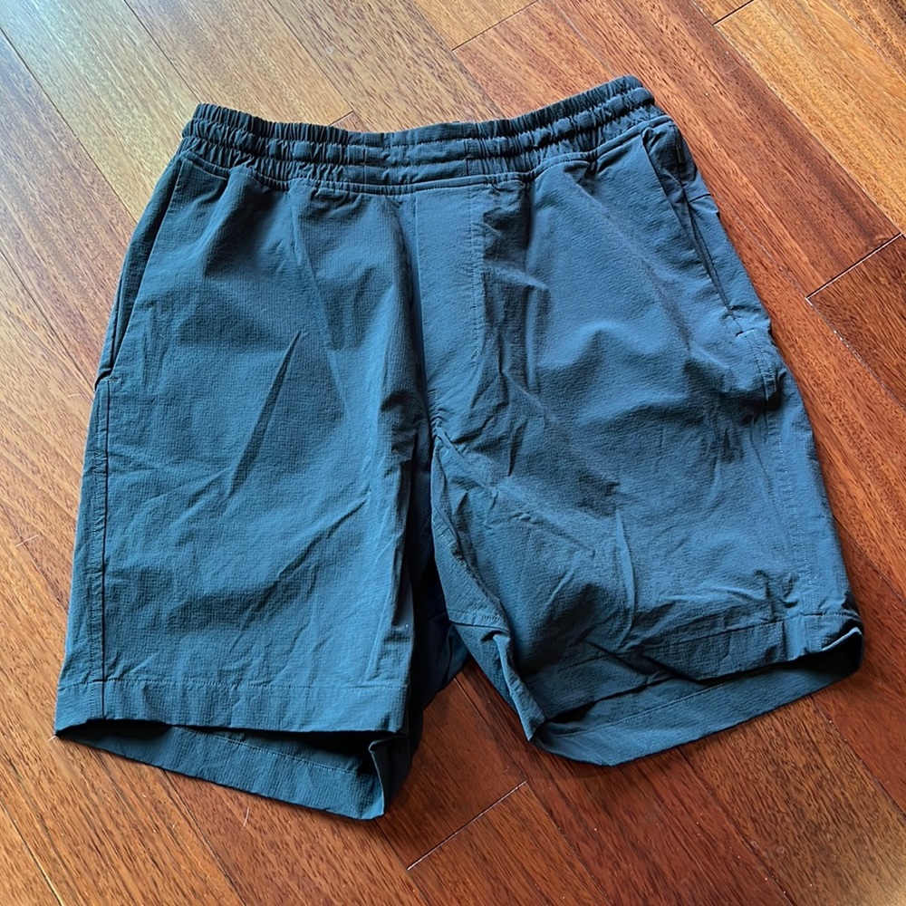 Lululemon Bowline 8in Short